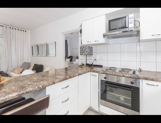 1 BEDROOM APARTMENT RENTED IN WEST BEACH